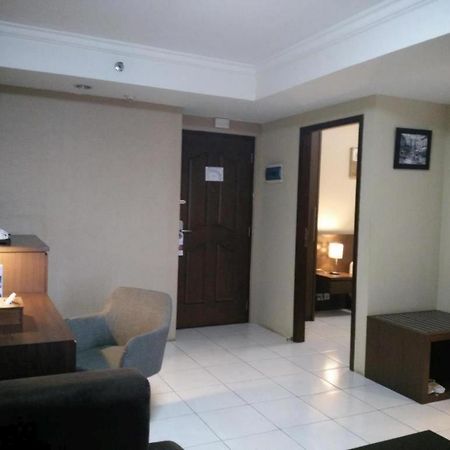 Great Western Hotel & Resort Serpong - Tangerang Exterior foto