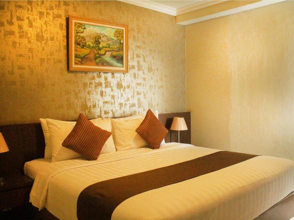 Great Western Hotel & Resort Serpong - Tangerang Exterior foto