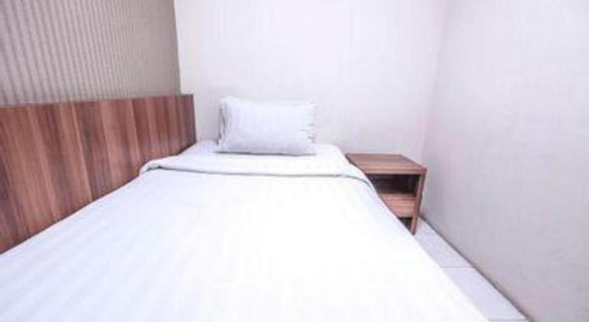 Great Western Hotel & Resort Serpong - Tangerang Exterior foto